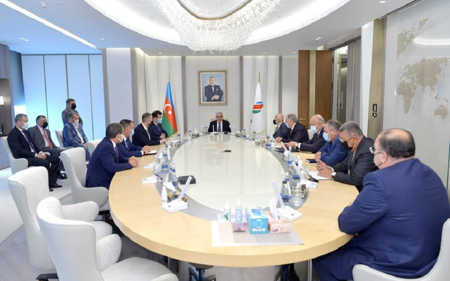 SOCAR-ın yeni vitse-prezidentləri kollektivə təqdim olundu