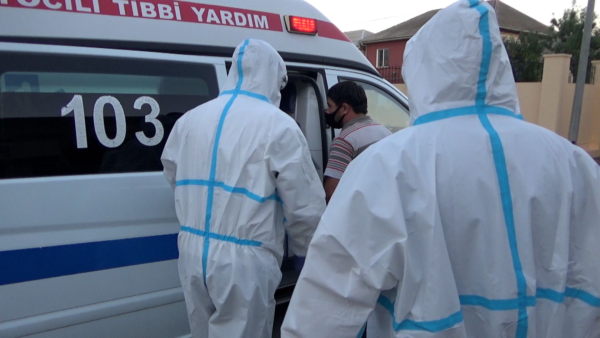 Evi tərk edən koronavirus xəstələri barəsində araşdırma başladıldı