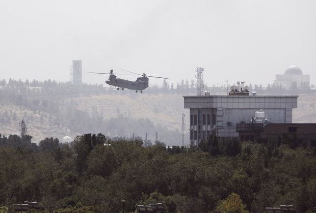 Özbəkistanda Əfqanıstan ordusuna aid təyyarə qəzaya uğradı - FOTO