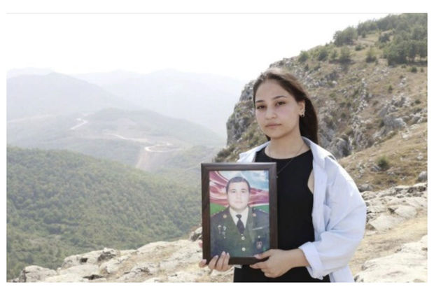 Polşada yaşayan şəhid övladı Şuşada atasının ruhunu andı