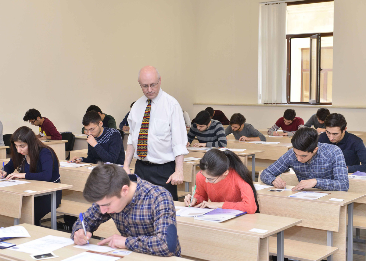 Jurnalist olmaq istəyənlərin NƏZƏRİNƏ: Qabiliyyət imtahanı keçirilir