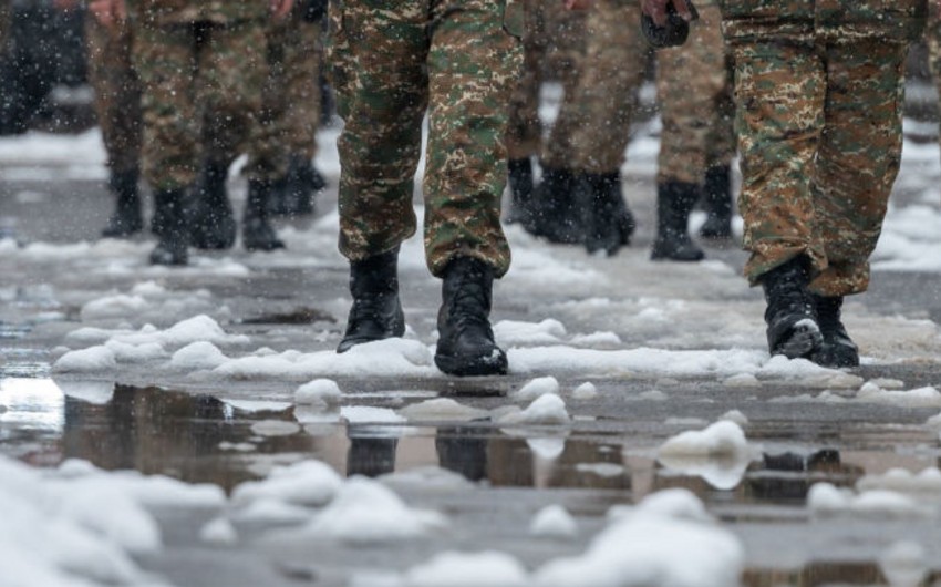 Ermənistanda itkin düşənlərin ailələri Milli Təhlükəsizlik Xidmətinin binasına daxil olub