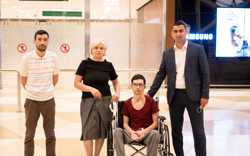 Türkiyəyə göndərilən daha 7 qazimiz sağalaraq Vətənə geri döndü - FOTOLAR