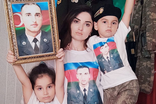 Şəhidimizin həyat yoldaşı tələbə oldu - FOTO