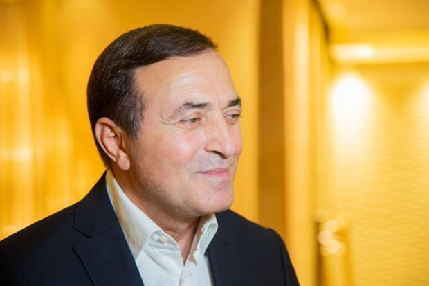 Mənsum İbrahimov: “Onlayn dərsdə istədiyin səviyyə və keyfiyyət olmur”