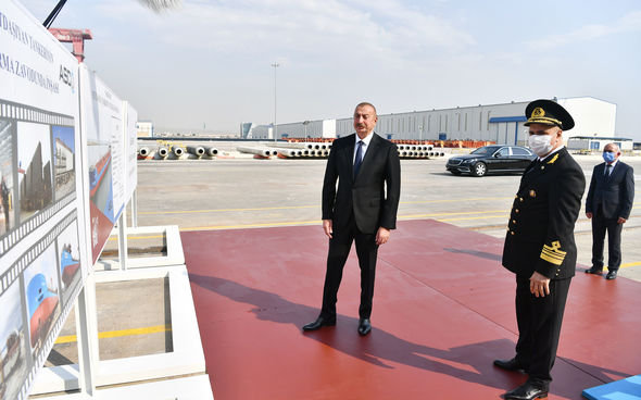 İlham Əliyev “Kəlbəcər” neftdaşıyan tankerin istismara verilməsi mərasimində - FOTO - VİDEO