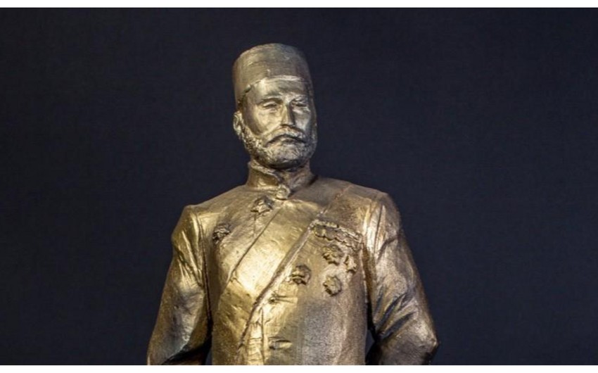 Bakıda Hacı Zeynalabdin Tağıyevin heykəli quraşdırılır