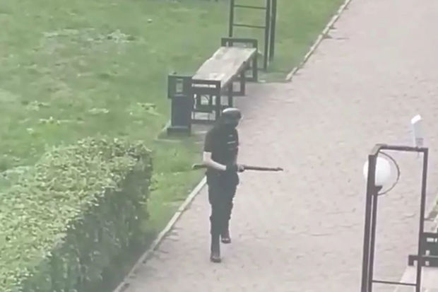 Rusiyada universitetə silahlı basqın edən şəxs öldürüldü