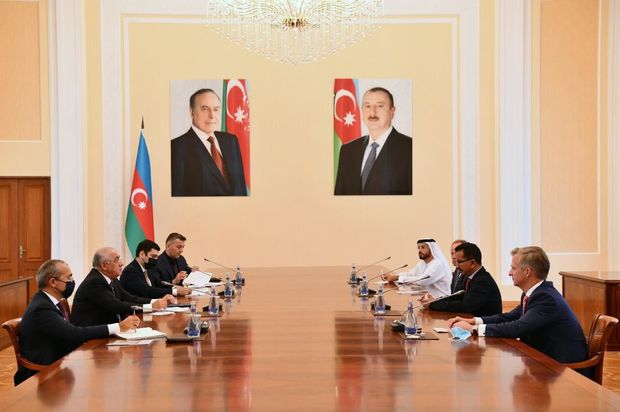 Əli Əsədov “DP World” şirkətlər qrupunun sədri ilə görüşdü