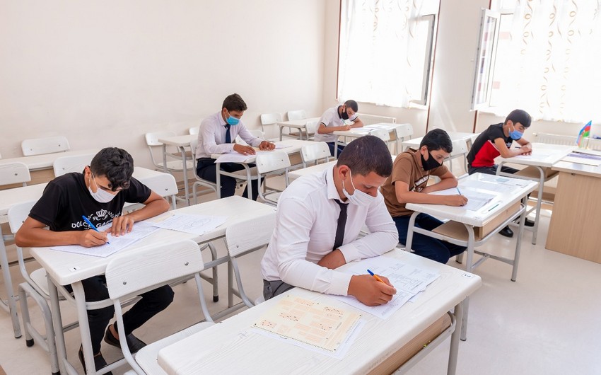 "Yaşı 18-dən yuxarı olan tələbələrin COVID-19 pasportu olmalıdır"