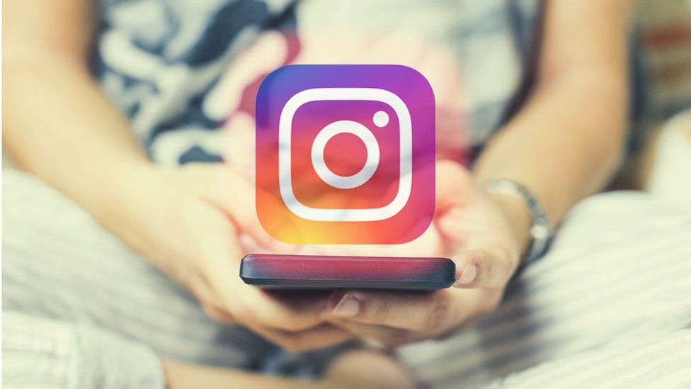 Arvadını "instagram"da başqası ilə danışdığı üçün öldürən şəxsə hökm oxundu