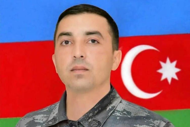 Vətən müharibəsi şəhidinin qardaşı bayrağı dəyişərkən öldü