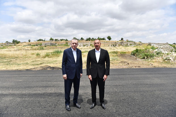 İlham Əliyev: “Rəcəb Tayyib Ərdoğan tərəfindən verilən açıqlamalar bizə çox böyük siyasi dəstək oldu”