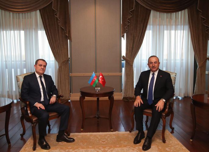 Azərbaycan və Türkiyə XİN başçıları bölgədəki vəziyyəti müzakirə etdilər