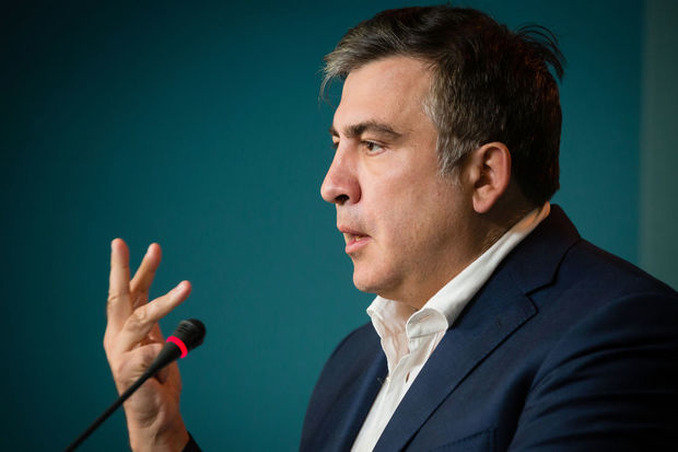 Saakaşvilinin tərəfdarları onun saxlanıldığı təcridxananın qarşısına yığılıb