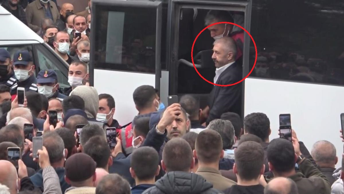 Həbsdə olan məşhur kriminal avtoritet qardaşının yasına belə gəldi - VİDEO
