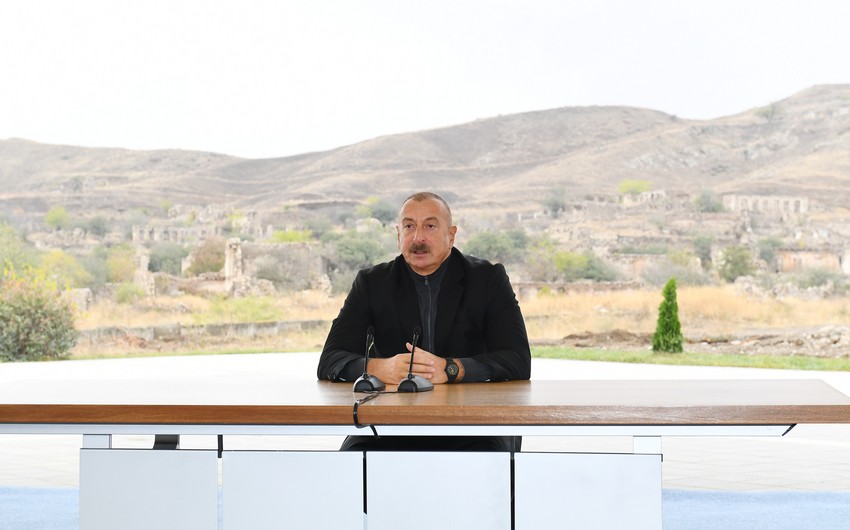 "O vaxt biz haqlı olaraq Aprel döyüşlərindəki qələbəni Ordumuzun şanlı qələbəsi kimi qeyd edirdik"