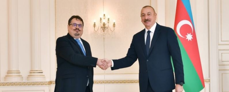 Aİ rəsmisi: "Azərbaycanla yeni hərtərəfli sazişin imzalanması əsas prioritetimiz olacaq"