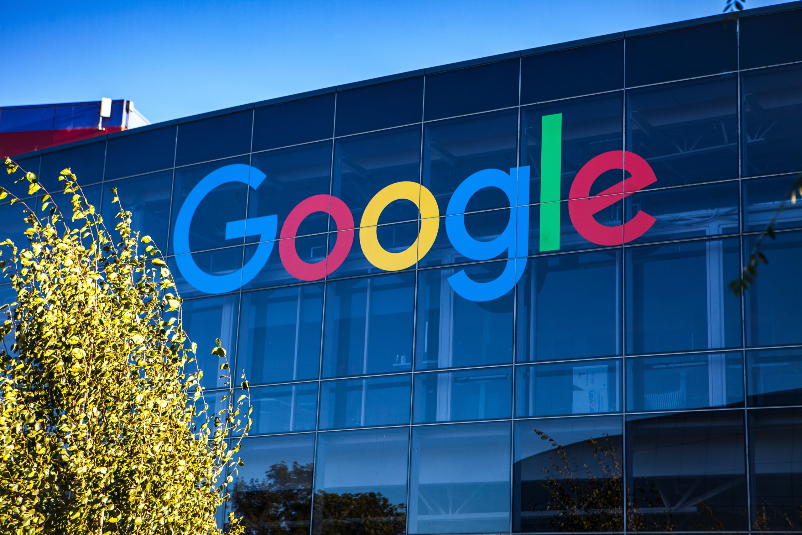 “Google”dan istifadəçilər üçün məcburi qayda - VİDEO