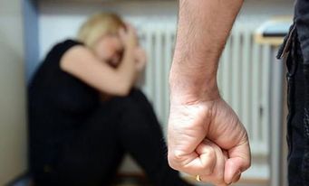 Xırdalanda ər 22 yaşlı arvadını öldürdü: Çoxsaylı bıçaq zərbələri...