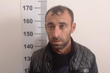 Polis əməliyyat keçirdi, 3 nəfər saxlanıldı - FOTO