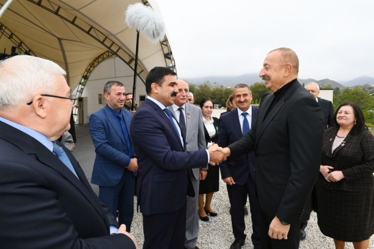 Prezidentlə Milli Qəhrəmanın dialoqu: "Sən buna layiqsən"
