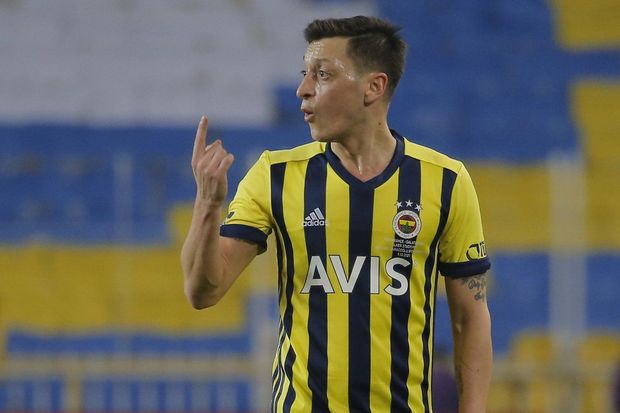 Məsut Özil öz kriptovalyutasını buraxacaq