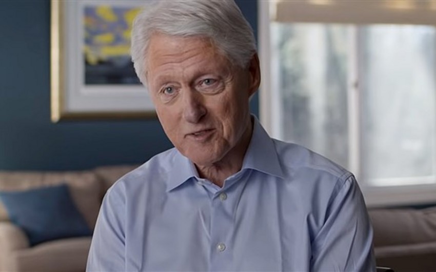 Bill Klinton xəstəxanadan evə buraxıldı