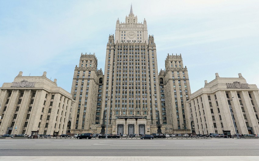 Lavrov: "Azərbaycanlı və erməni məcburi köçkünlər təhlükəsiz şəkildə evlərinə qayıtmalıdır"