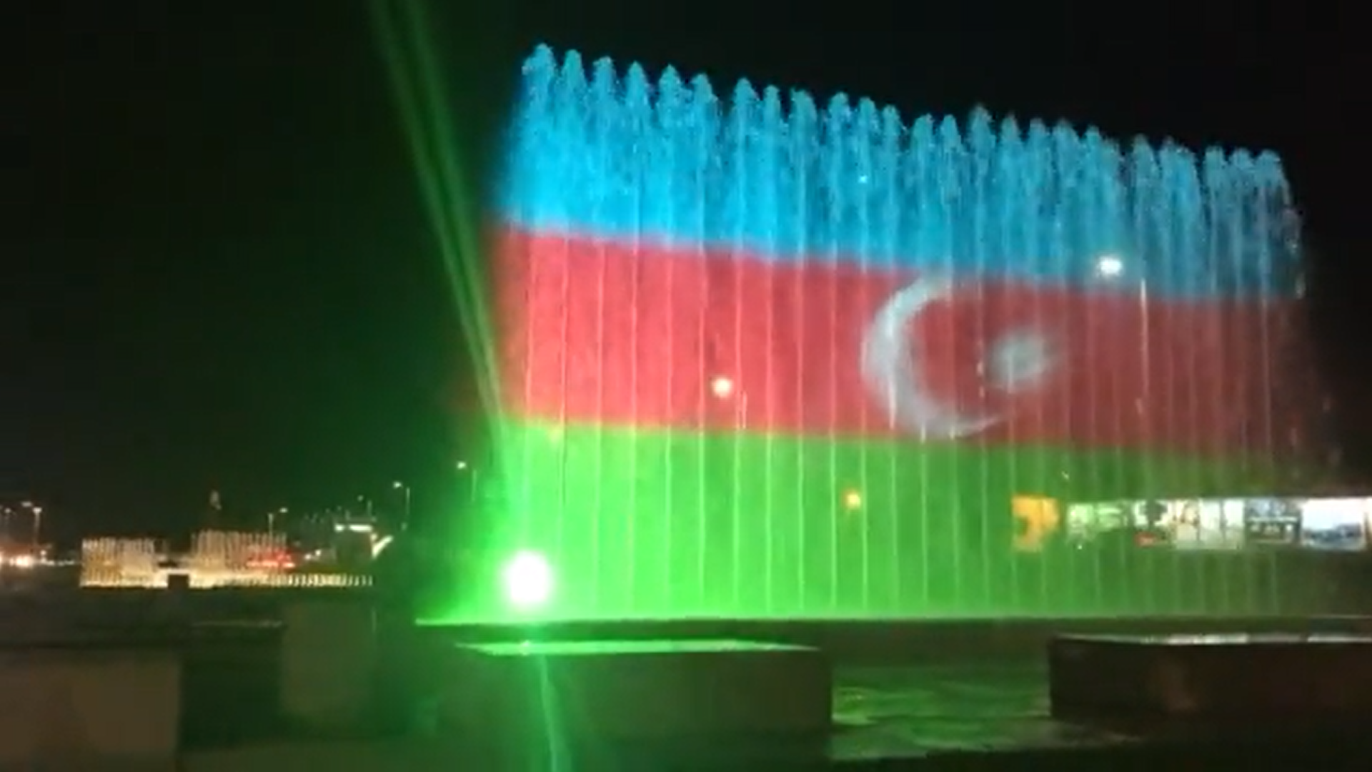 Müstəqilliyinin Bərpası Günü ilə bağlı Xorvatiyada Azərbaycan bayraqlı fəvvarə - VİDEO