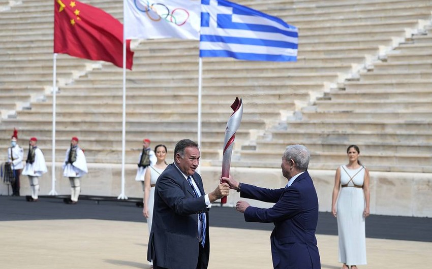 Qış Olimpiya Oyunlarının məşəli təşkilatçılara təhvil verilib