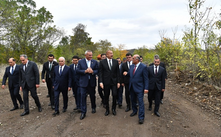 "Yürüşdə aparılan portretlər mənim göstərişimlə gözəl bir xatirə kimi şəhid ailələrinə təqdim edildi"