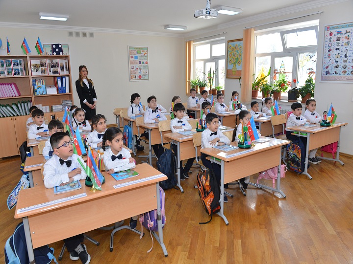Bakıda daha bir məktəb distant tədrisə keçdi