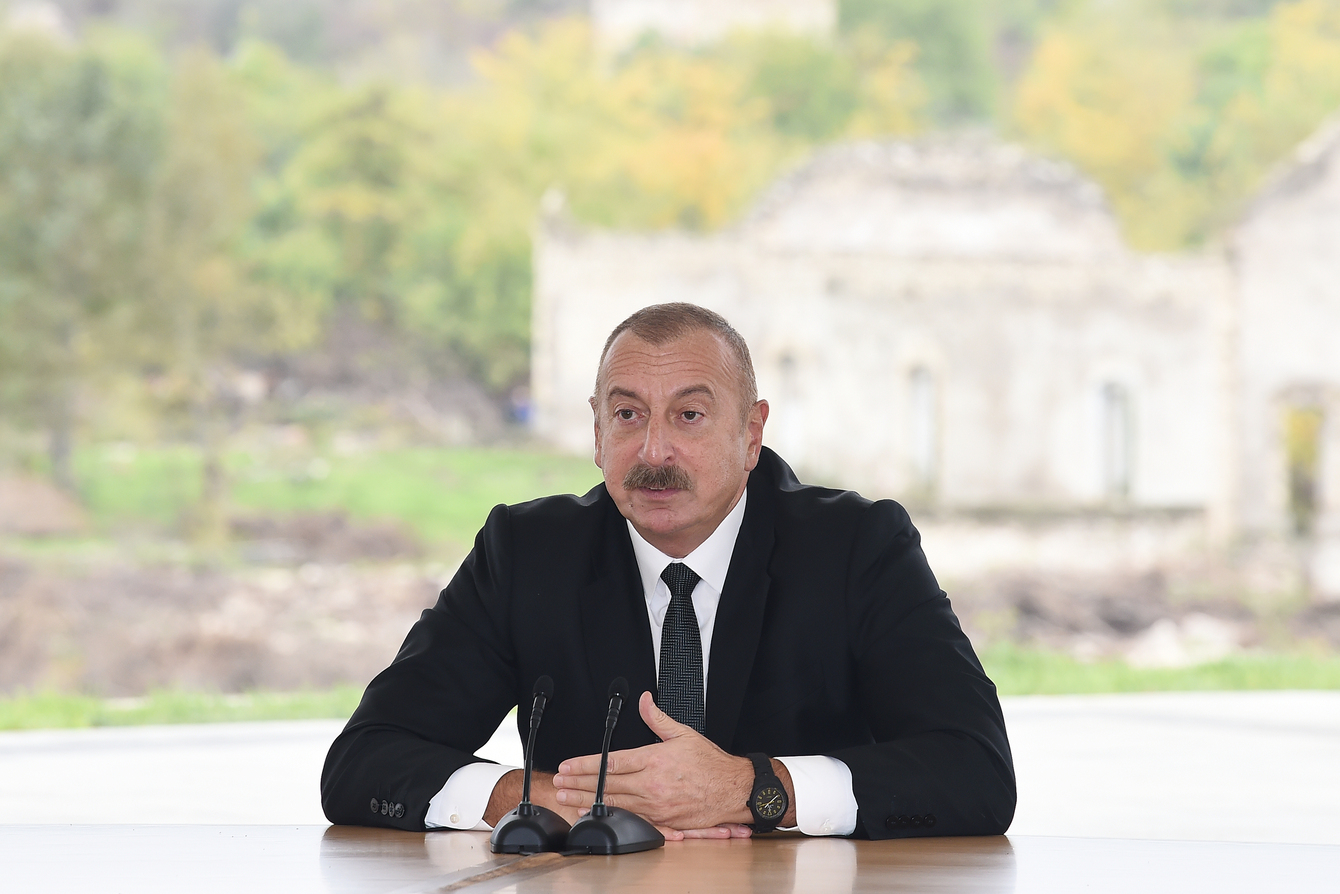 İlham Əliyev Azərbaycan xalqını təbrik etdi