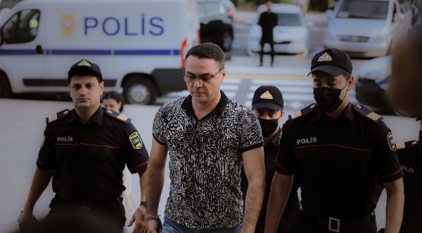 Polisi döyən deputatın məhkəməsinin vaxtı AÇIQLANDI