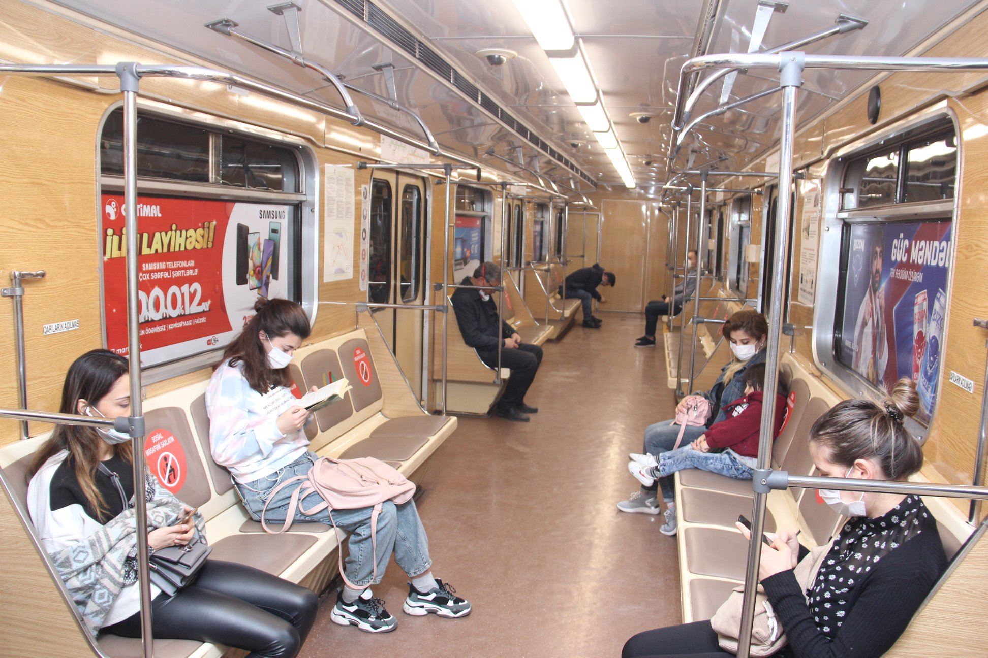 Yoluxmanı azaltmaq üçün YENİ TƏKLİF: Metroda 08:00-dan 10:00-dək... - VİDEO
