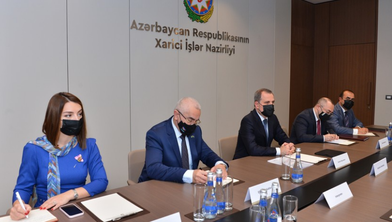 Ceyhun Bayramov Braziliya Senatının üzvü ilə görüşdü