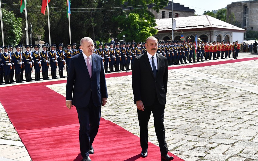 Ərdoğan Azərbaycan Prezidentini Zəfər Günü münasibətilə təbrik etdi