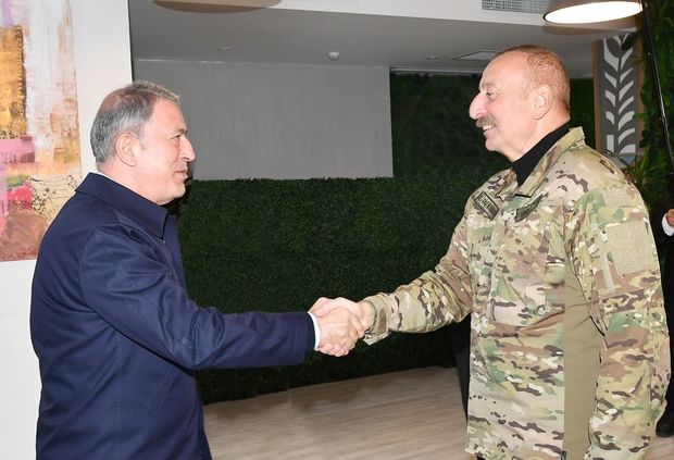 İlham Əliyev Hulusi Akarın başçılıq etdiyi nümayəndə heyətini qəbul etdi - FOTO