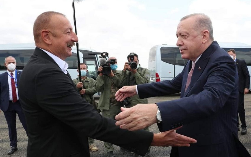 Rəcəb Tayyib Ərdoğan İlham Əliyevi Zəfər Günü münasibətilə təbrik edib