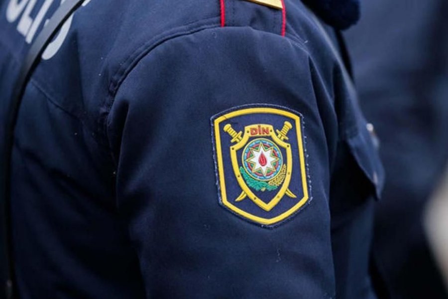 Azərbaycanda polis əməkdaşı güllə yarası aldı - ehtiyatsızlıq nəticəsində