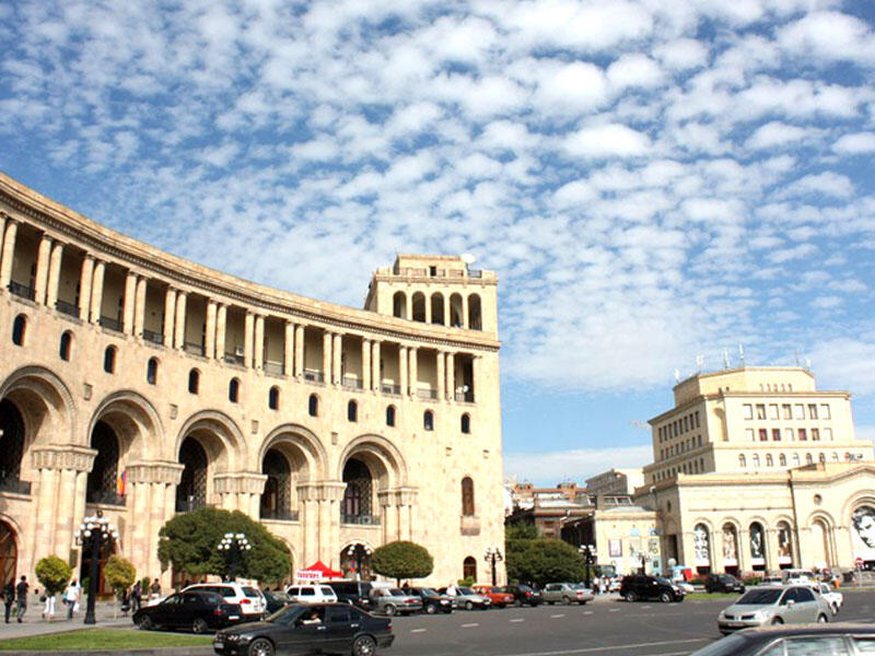 Ermənistanda karantin müddəti gələn ilin iyununa kimi uzadıldı