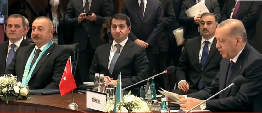 İlham Əliyevə Türk Dünyasının Ali nişanı təqdim edildi