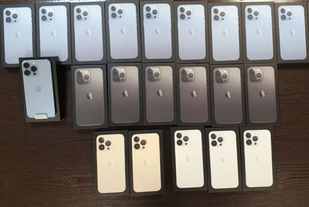 Ölkəyə 22 ədəd "iPhone 13 PRO” keçirmək istədi