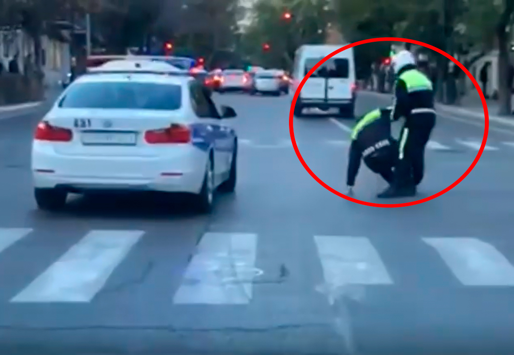 Bakının mərkəzində yol polisini maşınla vurub qaçdılar - VİDEO
