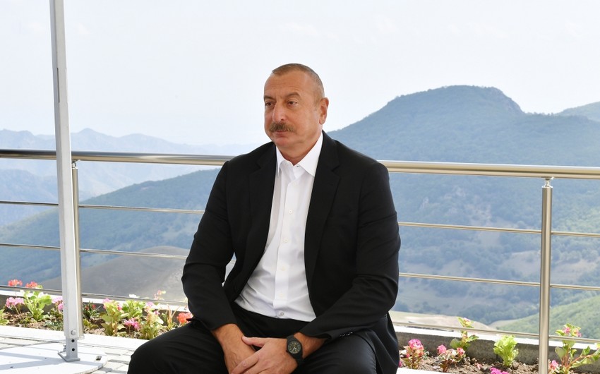 İlham Əliyev Koreya Prezidenti yanında Komitənin sədrini qəbul etdi
