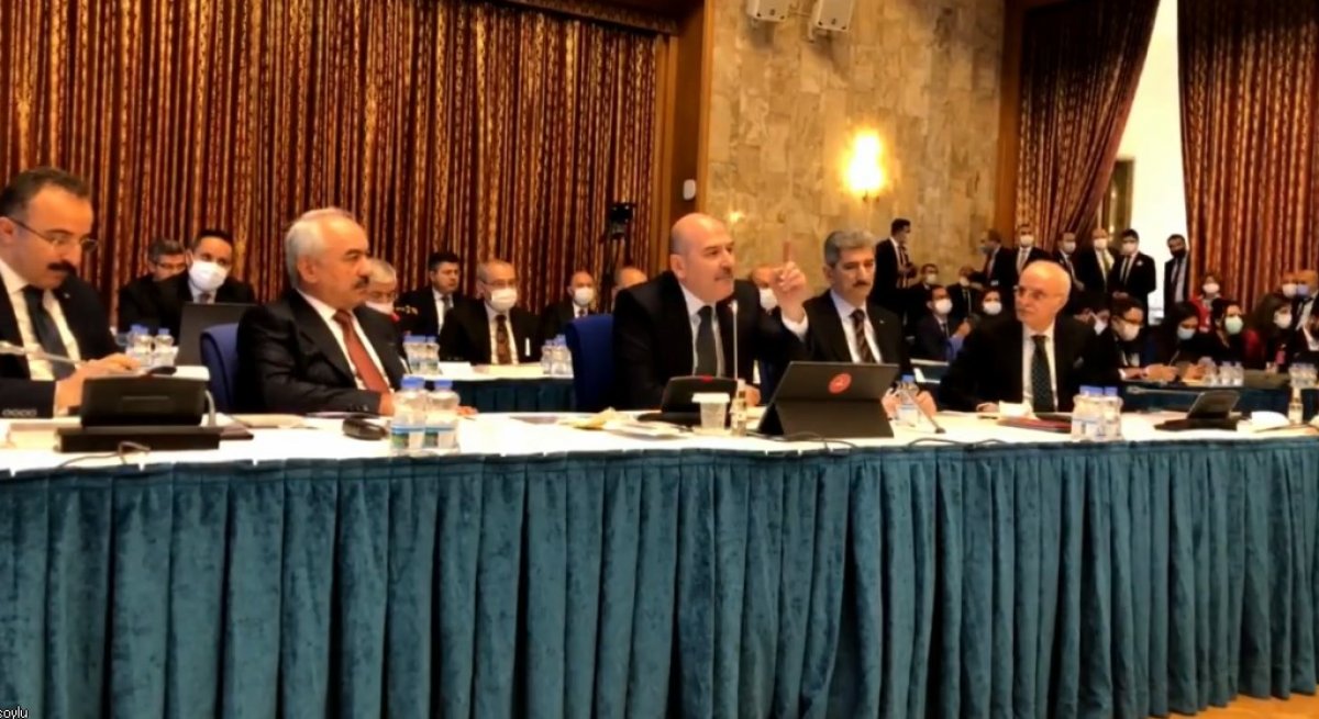 Daxili İşlər Naziri deputata əsəbiləşdi: “Orada şəhid veririk, sən isə boş-boş gülürsən” - VİDEO