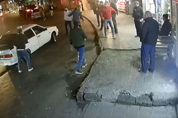 Bakıda təhlükəsizlik kamerası qarşısında qətl – VİDEO
