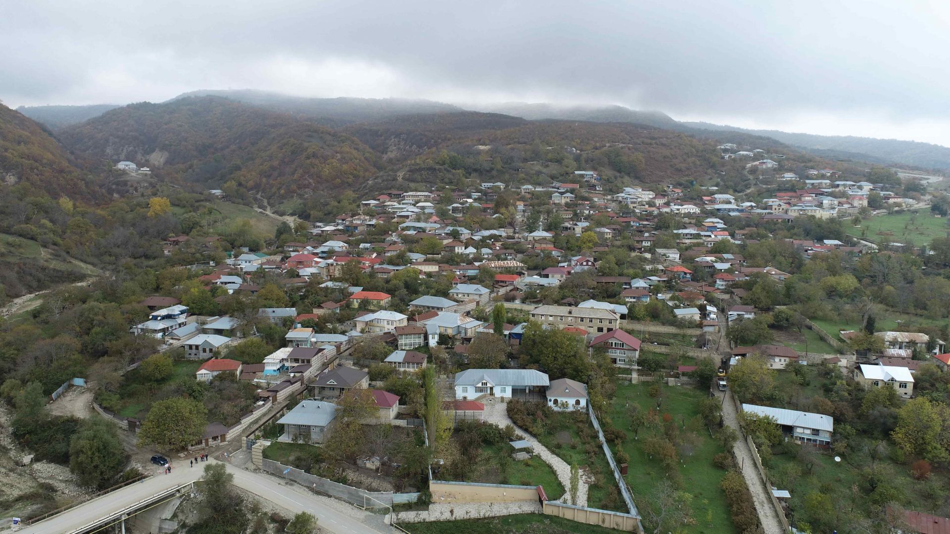 Kəlbəcərə suyun verilməsi başlayıb