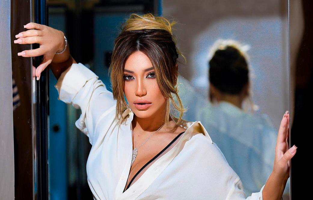 Röya Ayxandan xəbərdarlıq: "Nə badə şiddət görüb susasınız!"